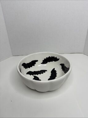 NWT Halloween Bat Candy Ceramic Bowl New